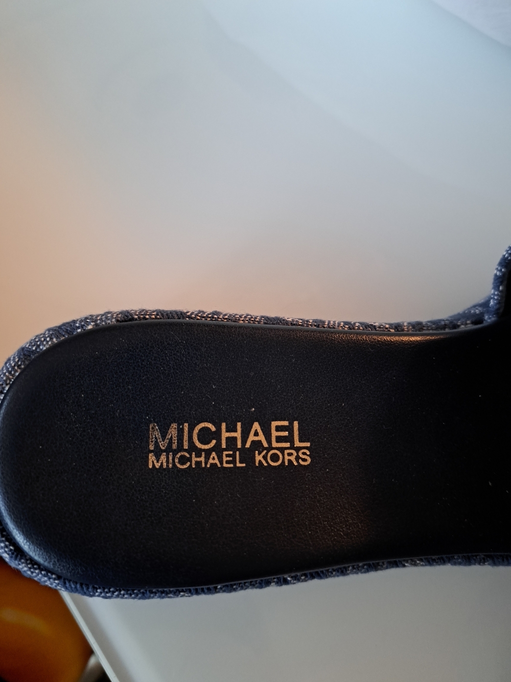 MK-Style Blue Platform Slide Sandals with Logo Accent - Picture 2 of 4